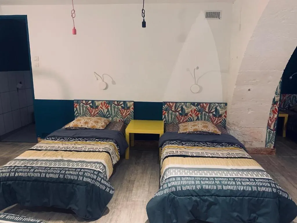 Pause Ton Sac Hostel Condom